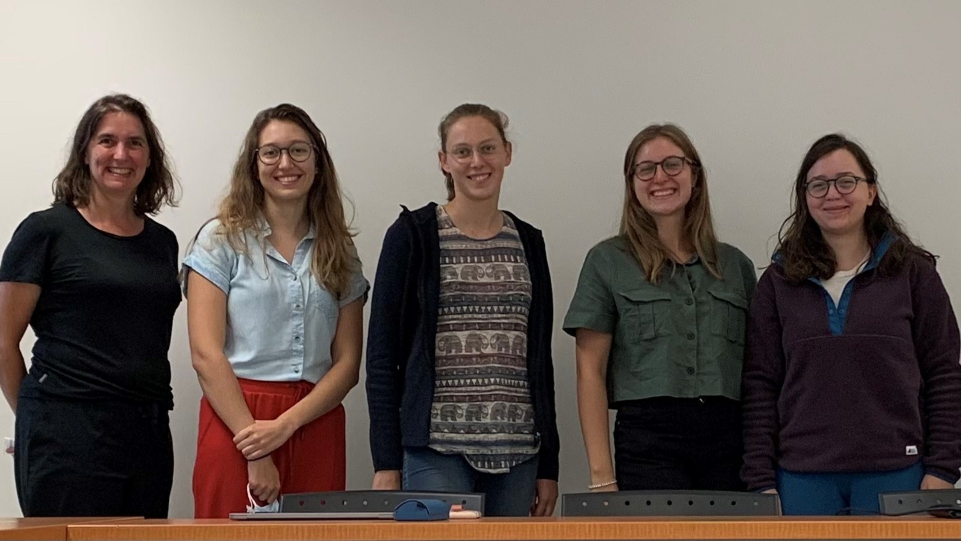 Nadia Aubin-Horth, Alicia Pageau, Roxanne Turgeon, Ariane Barrette et Jeanne Picher-Labrie