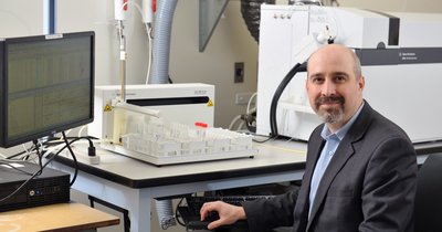 Dominic Larivière, professeur au Département de chimie