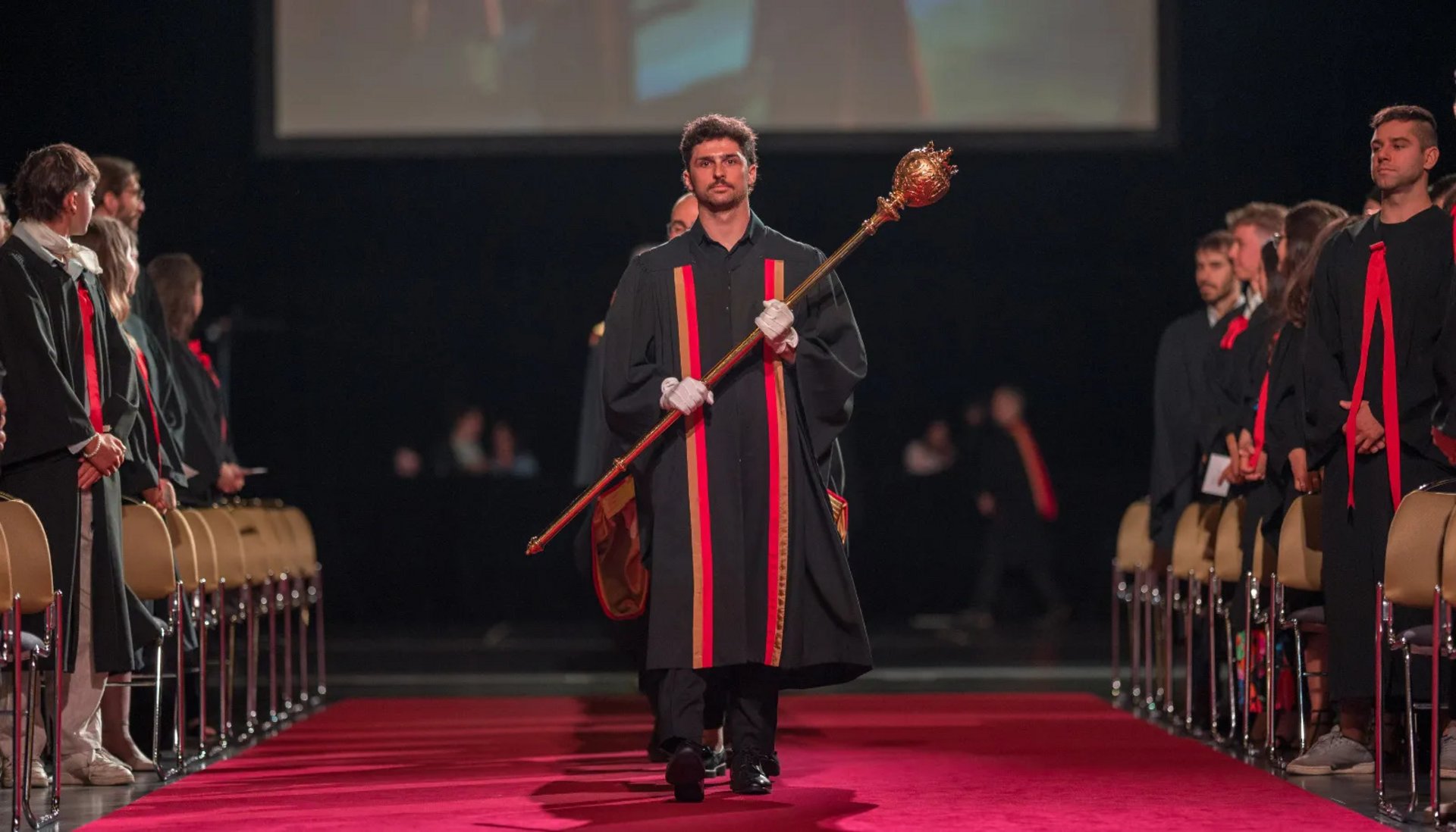 Louis-Philippe Noël, porteur de masse de la Faculté des sciences et de génie