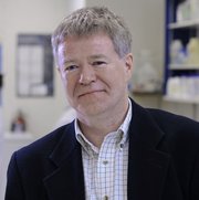 Sylvain Moineau, professeur au Département de biochimie, de microbiologie et de bio-informatique