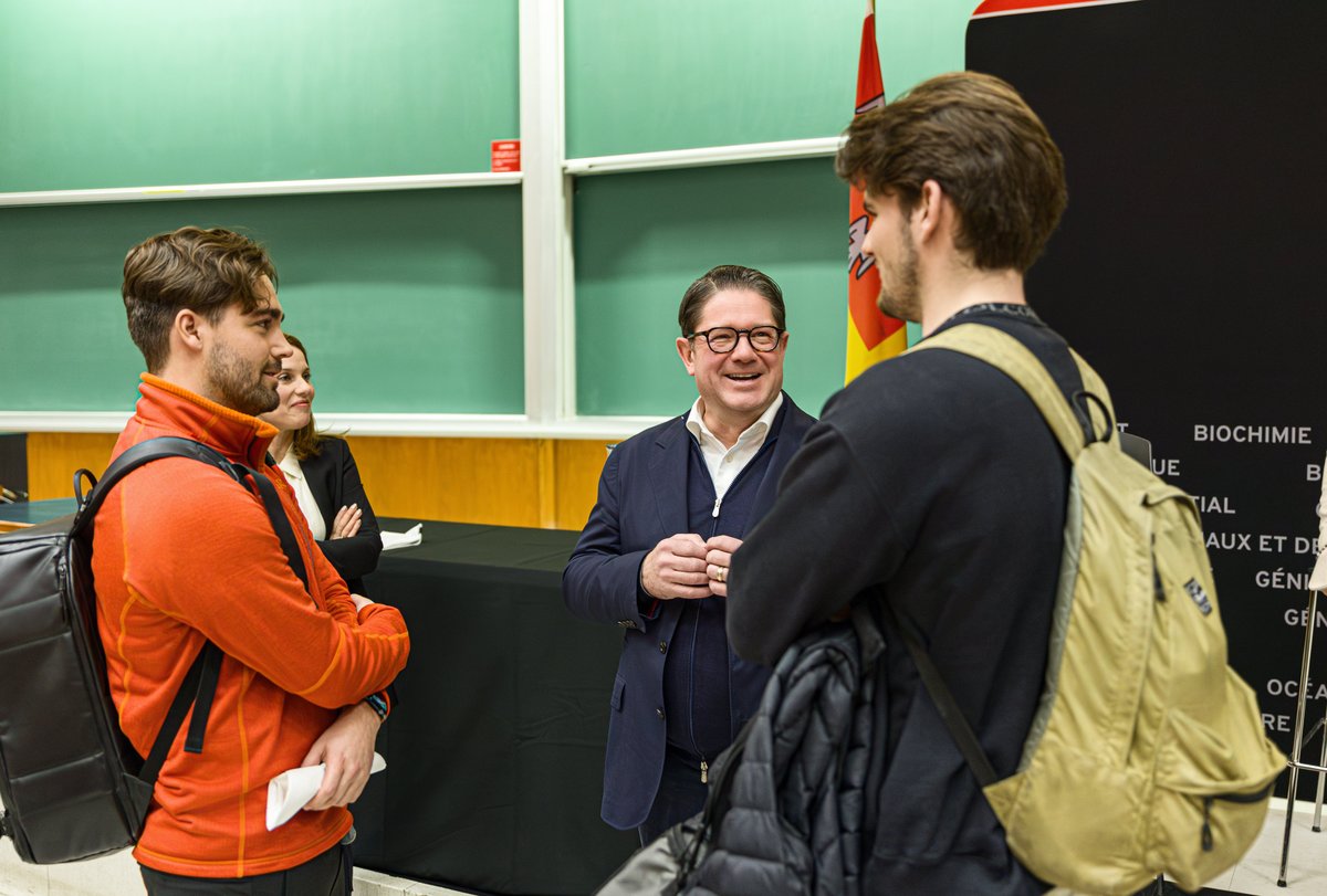Conférence Éric Martel, diplômé au baccalauréat en génie électrique à président et chef de la direction de Bombardier