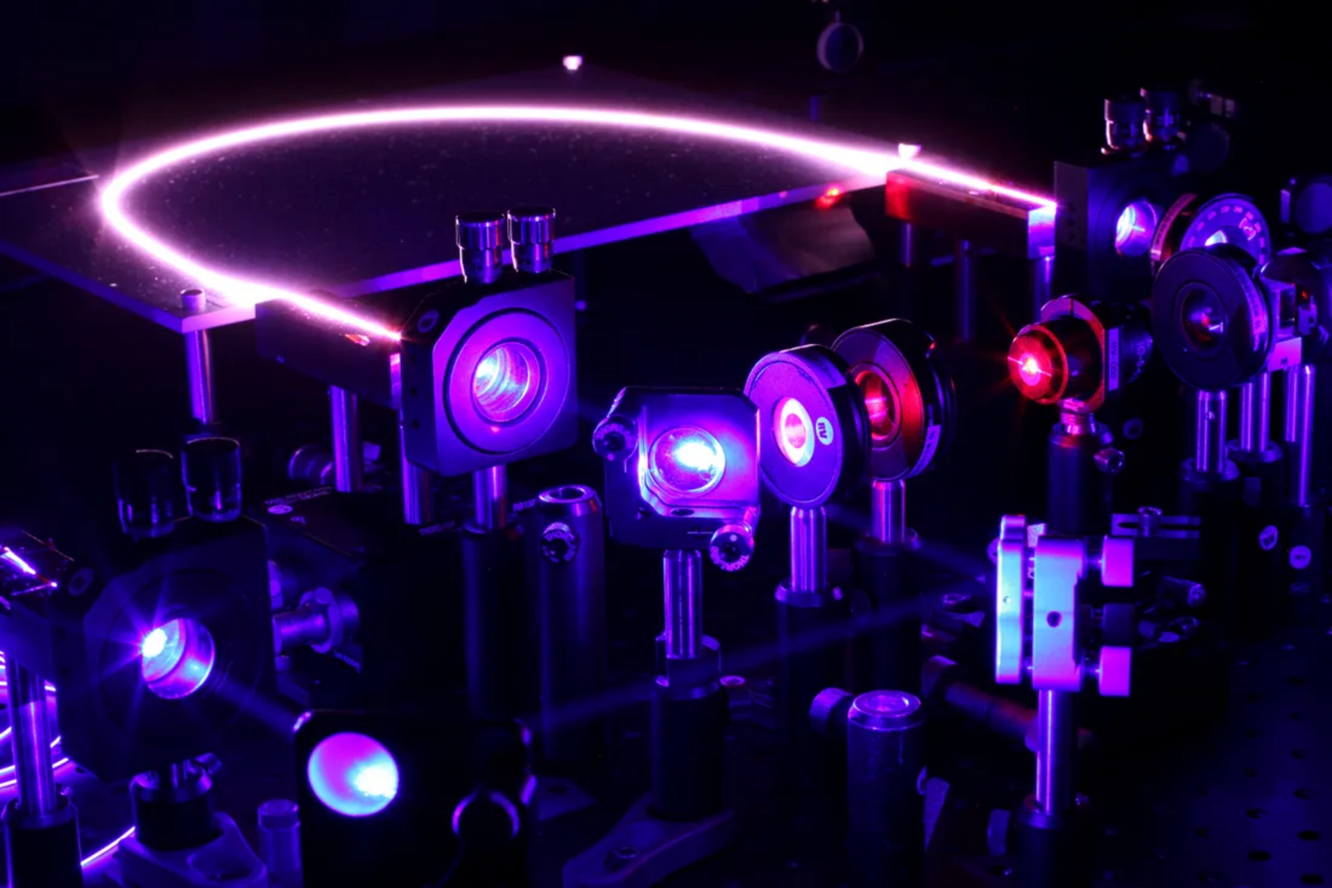 Laser à fibre optique ultrarapide