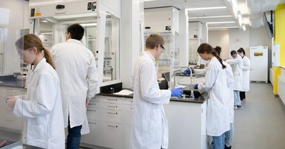 Visite futurs étudiants à la Faculté des sciences et de génie